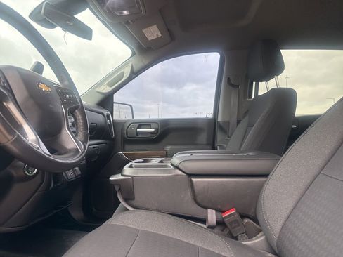 Used 2020 Chevrolet Silverado 1500 LT w/ Convenience Package image 44