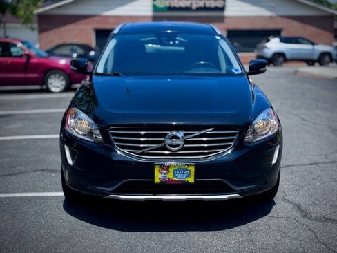 Used 2016 Volvo XC60 T5 Premier FWD image 2