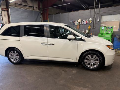 Used 2016 Honda Odyssey EX-L image 4
