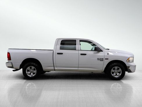 Used 2022 RAM 1500 Classic SLT w/ Protection Group AWD/4WD image 6