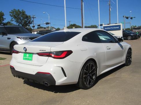 Used 2022 BMW 430i Coupe w/ M Sport Package image 9