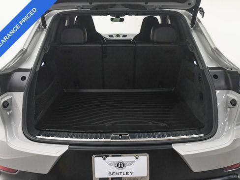 Used 2023 Porsche Cayenne Turbo GT image 7