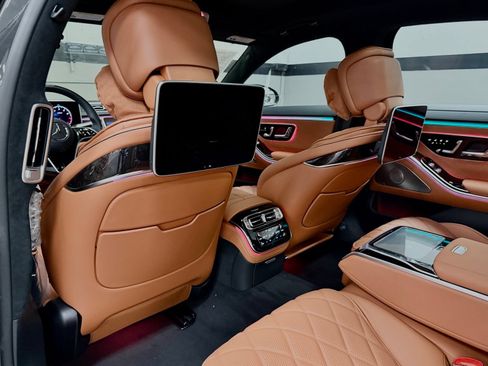 Used 2024 Mercedes-Benz S 580 4MATIC Sedan image 39
