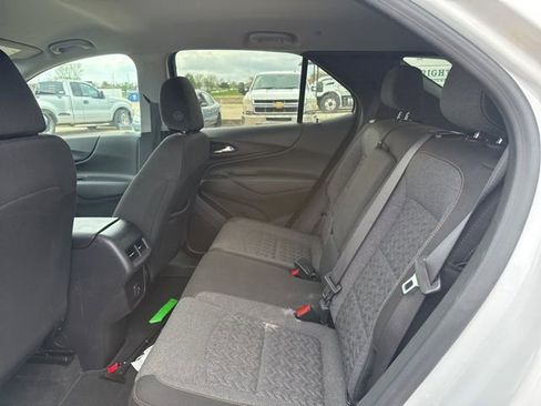 Used 2024 Chevrolet Equinox LT image 18