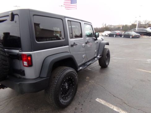 Used 2014 Jeep Wrangler Unlimited Sport w/ Quick Order Package 24S AWD/4WD image 44