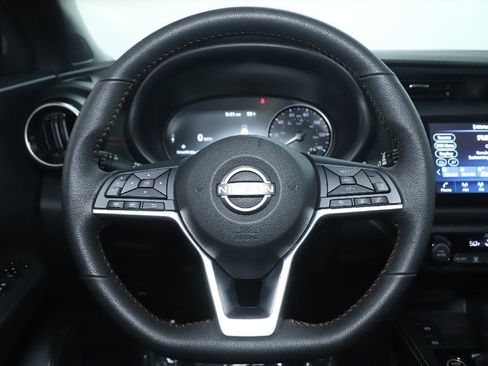 Certified 2024 Nissan Kicks SR image 21