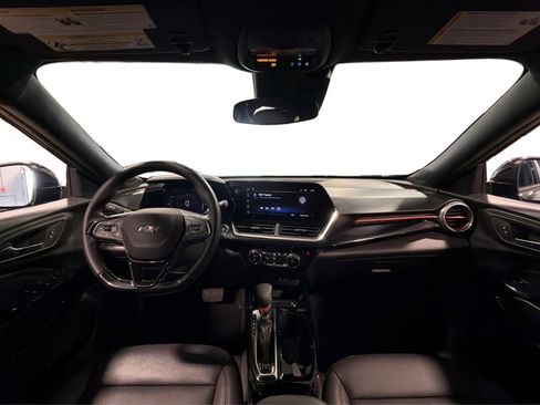 Used 2024 Chevrolet Trax RS w/ Driver Confidence Package FWD image 40