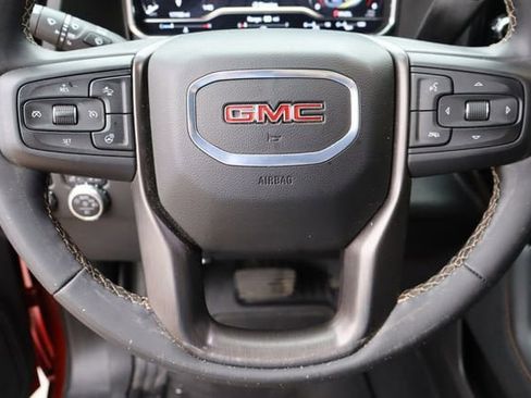 Used 2025 GMC Sierra 2500 AT4 w/ AT4 Premium Plus Package image 12
