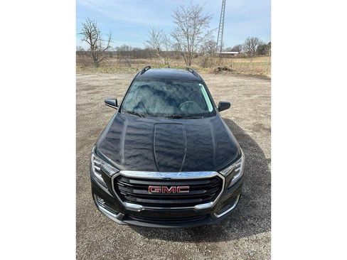 Used 2023 GMC Terrain SLE w/ Driver Convenience Package FWD image 7