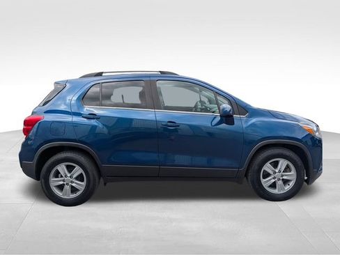 Used 2019 Chevrolet Trax LT FWD image 8