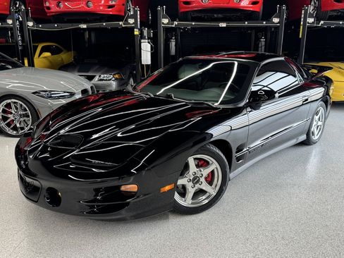 Used 2001 Pontiac Firebird Trans Am w/ SLP Firehawk Pkg RWD image 2