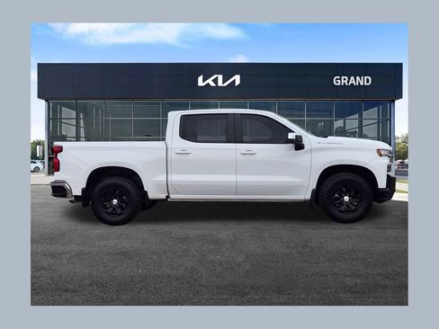 Used 2021 Chevrolet Silverado 1500 LT w/ Fleet Comfort Package AWD/4WD image 1
