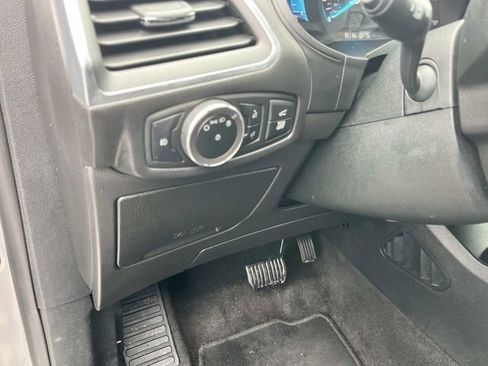 Certified 2024 Ford Edge Titanium AWD/4WD image 31