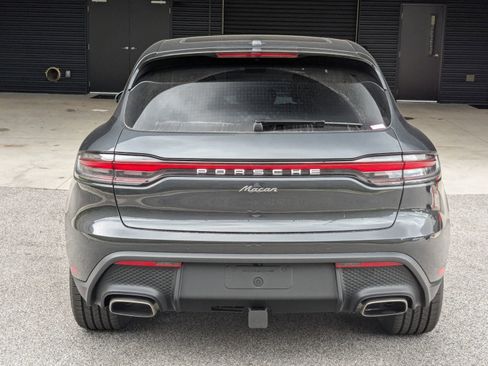 Certified 2026 Porsche Macan AWD/4WD image 10
