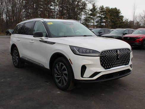 New 2026 Lincoln Aviator AWD image 1