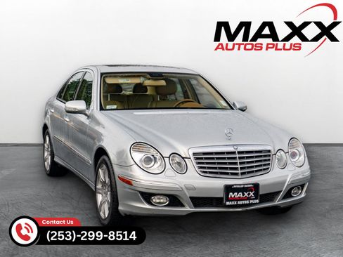 Used 2008 Mercedes-Benz E 350 4MATIC Sedan image 1