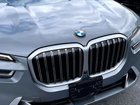 Certified 2025 BMW X7 xDrive40i w/ Premium Package AWD/4WD image 30