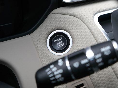 Used 2020 Land Rover Range Rover Velar R-Dynamic S image 46