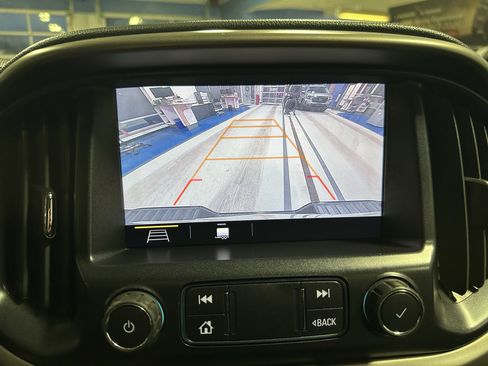 Used 2020 Chevrolet Colorado Z71 image 13