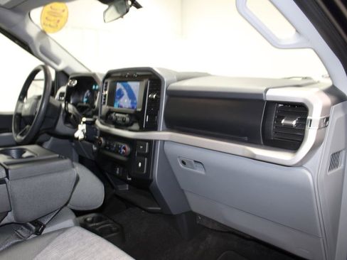 Used 2023 Ford F150 XLT w/ XTR Package image 26
