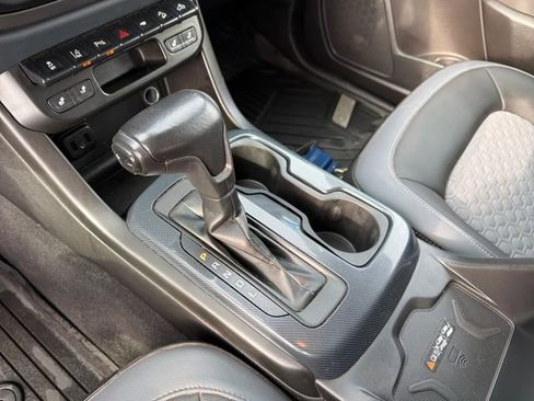 Used 2021 Chevrolet Colorado Z71 w/ Safety Package AWD/4WD image 24