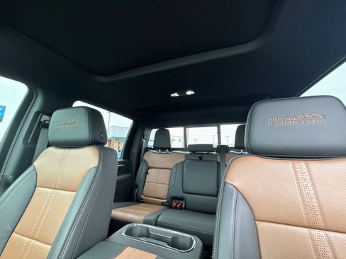 Used 2026 Chevrolet Silverado 3500 High Country w/ Technology Package image 32