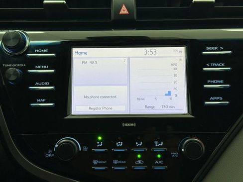 Used 2020 Toyota Camry LE image 17