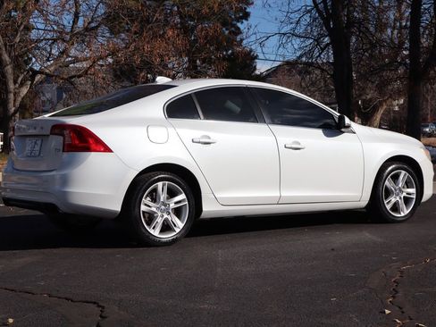 Used 2015 Volvo S60 T5 Premier image 5