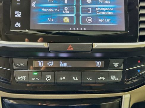 Used 2016 Honda Accord EX-L image 18