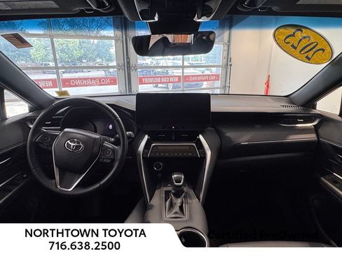 Used 2023 Toyota Venza Nightshade AWD/4WD image 6