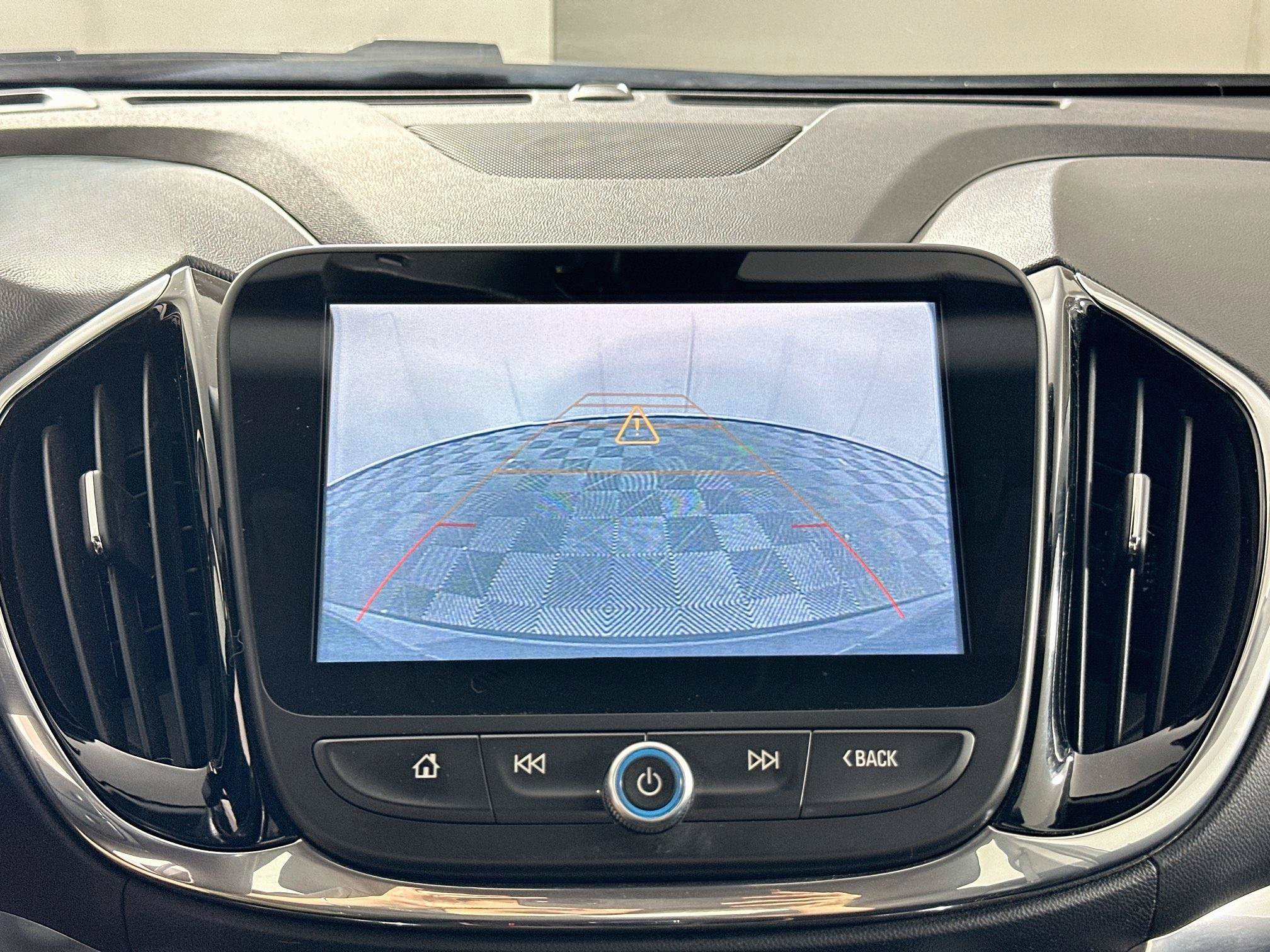 Used 2018 Chevrolet Volt Premier w/ Driver Confidence Package FWD image 23