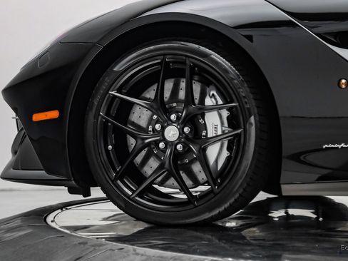 Used 2017 Ferrari F12 Berlinetta RWD image 99