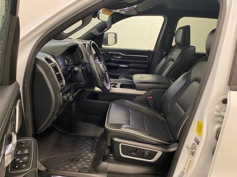 Used 2022 RAM 1500 Laramie AWD/4WD image 9