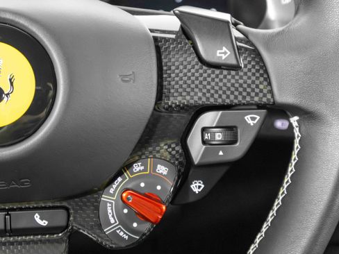 Used 2021 Ferrari 812 GTS image 29