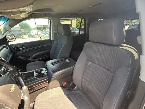 Used 2019 Chevrolet Tahoe LS AWD/4WD image 16