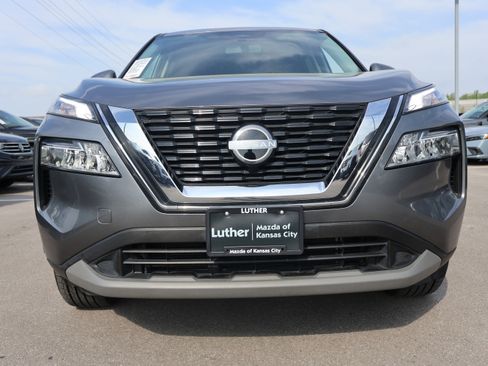 Used 2023 Nissan Rogue SV AWD/4WD image 7
