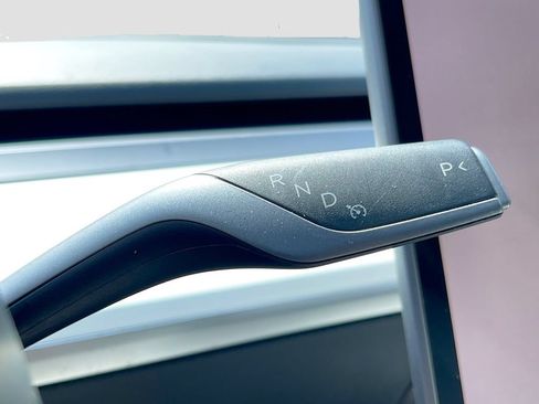 Used 2023 Tesla Model 3 Standard Range RWD image 15