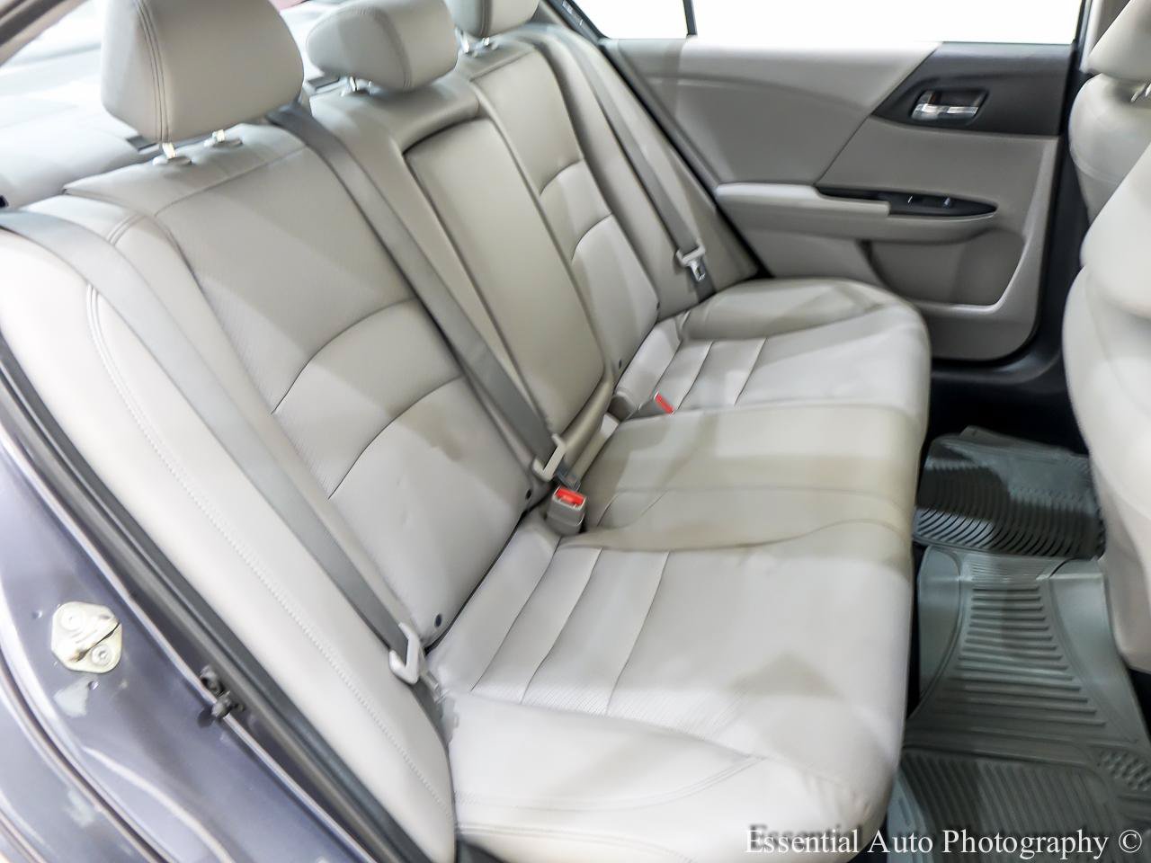 Used 2017 Honda Accord Touring image 30