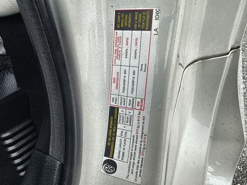 Used 2017 INFINITI Q60 w/ Cargo Package image 45