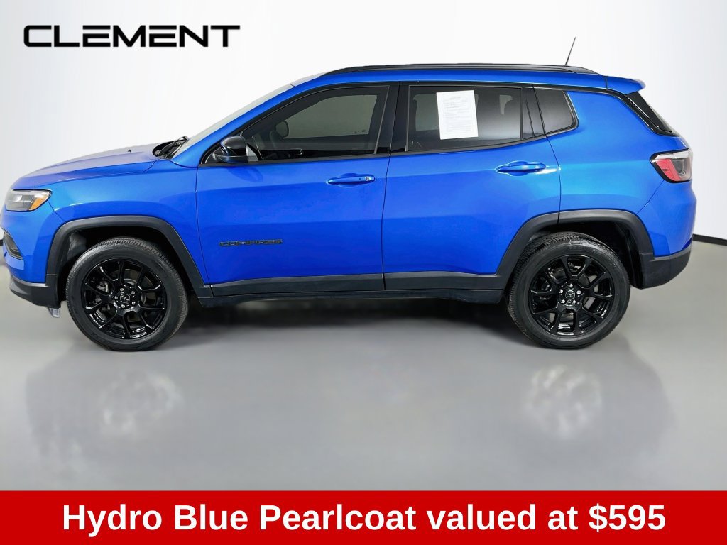 Used 2025 Jeep Compass Latitude w/ Altitude Special Edition AWD/4WD image 4