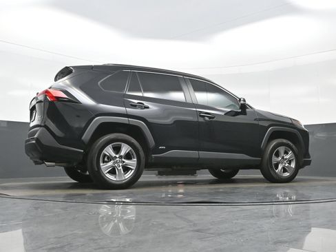 Used 2025 Toyota RAV4 XLE w/ Convenience Package AWD/4WD image 33