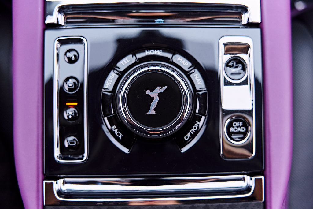 Used 2025 Rolls-Royce Cullinan Black Badge AWD/4WD image 77