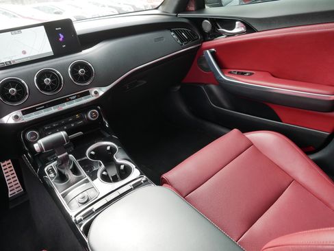 Used 2023 Kia Stinger GT-Line w/ Sun & Sound Package AWD/4WD image 11