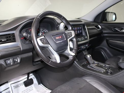 Used 2019 GMC Acadia SLT AWD/4WD image 18