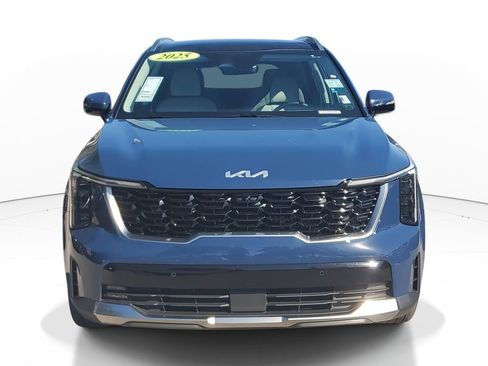 Used 2025 Kia Sorento SX image 9