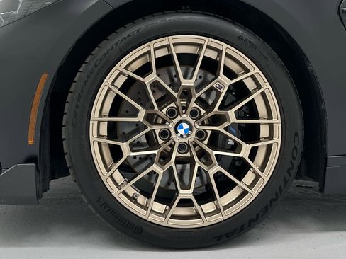 Used 2025 BMW M4 CS AWD/4WD image 9