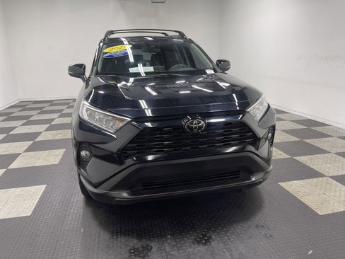 Used 2021 Toyota RAV4 XLE image 7