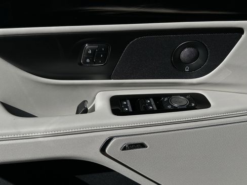 New 2026 Lincoln Nautilus Reserve image 23