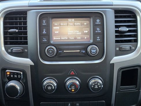 Used 2022 RAM 1500 Classic SLT image 13