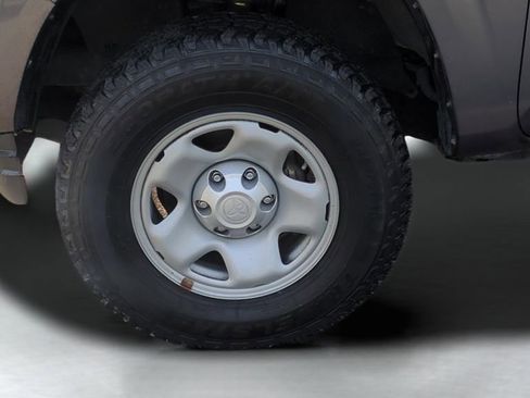 Used 2021 Toyota Tacoma SR5 RWD image 25
